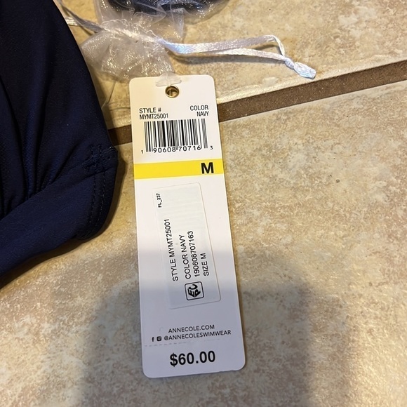 Anne Cole Twist Front Bandeaukini Swim Top - Picture 3 of 4